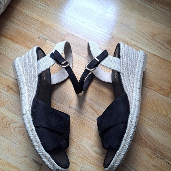 Tamaris brand wedge sandals - Picture 5 of 5